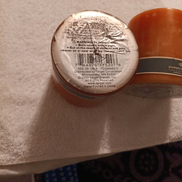 Pumpkin spice candles 4in x4in - Picture 2 of 4